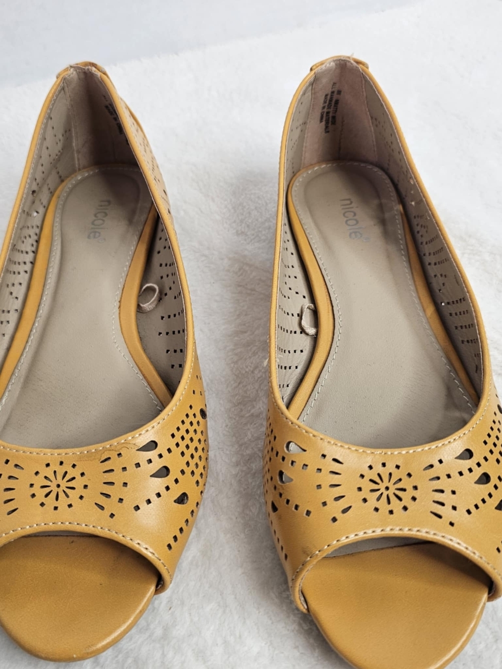 Nicole Women's Open-Toe Laser-Cut Flats in Mustard Yellow - Picture 3 of 13
